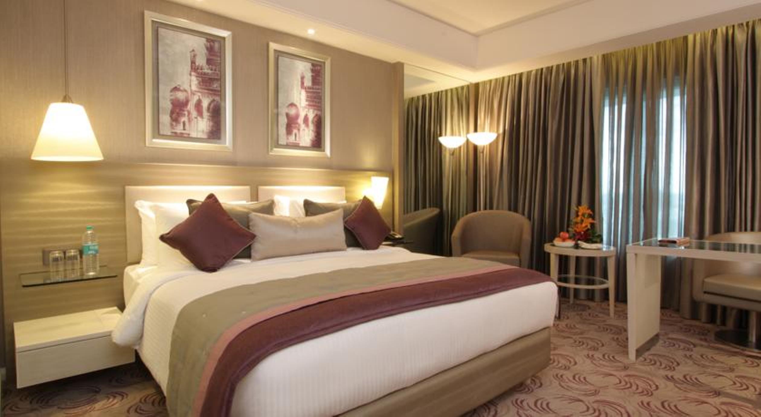 Hotel Radisson Hitec 5*