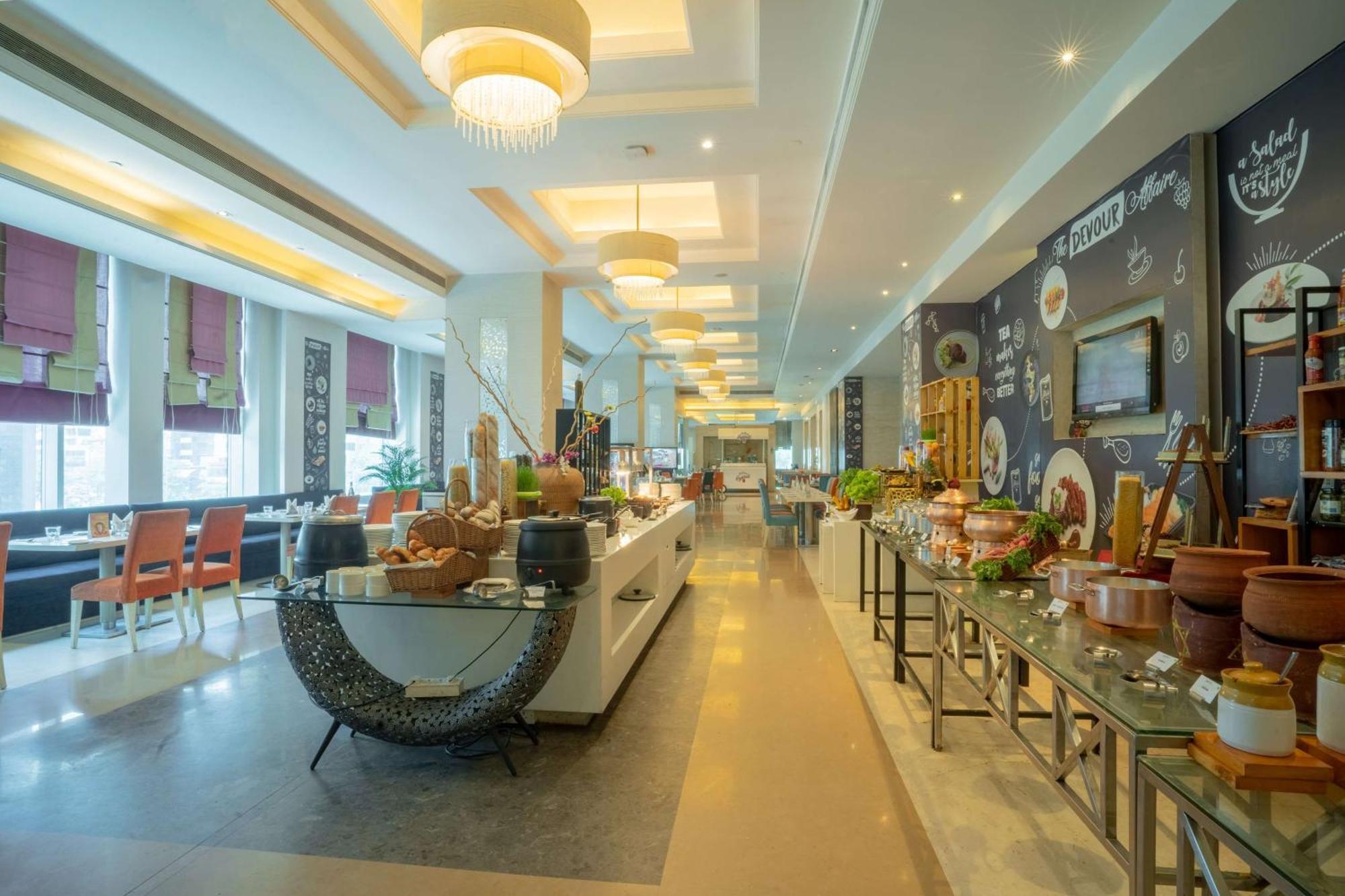 Radisson Hitec 5* Hyderabad
