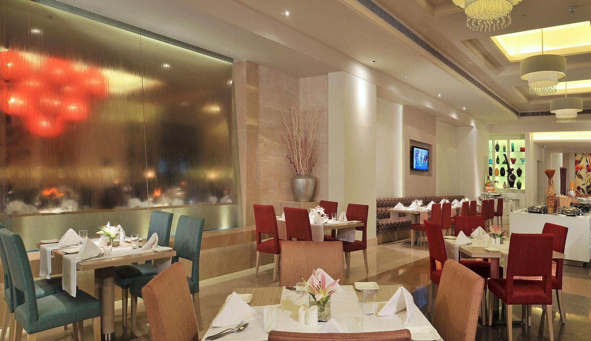 Radisson Hitec