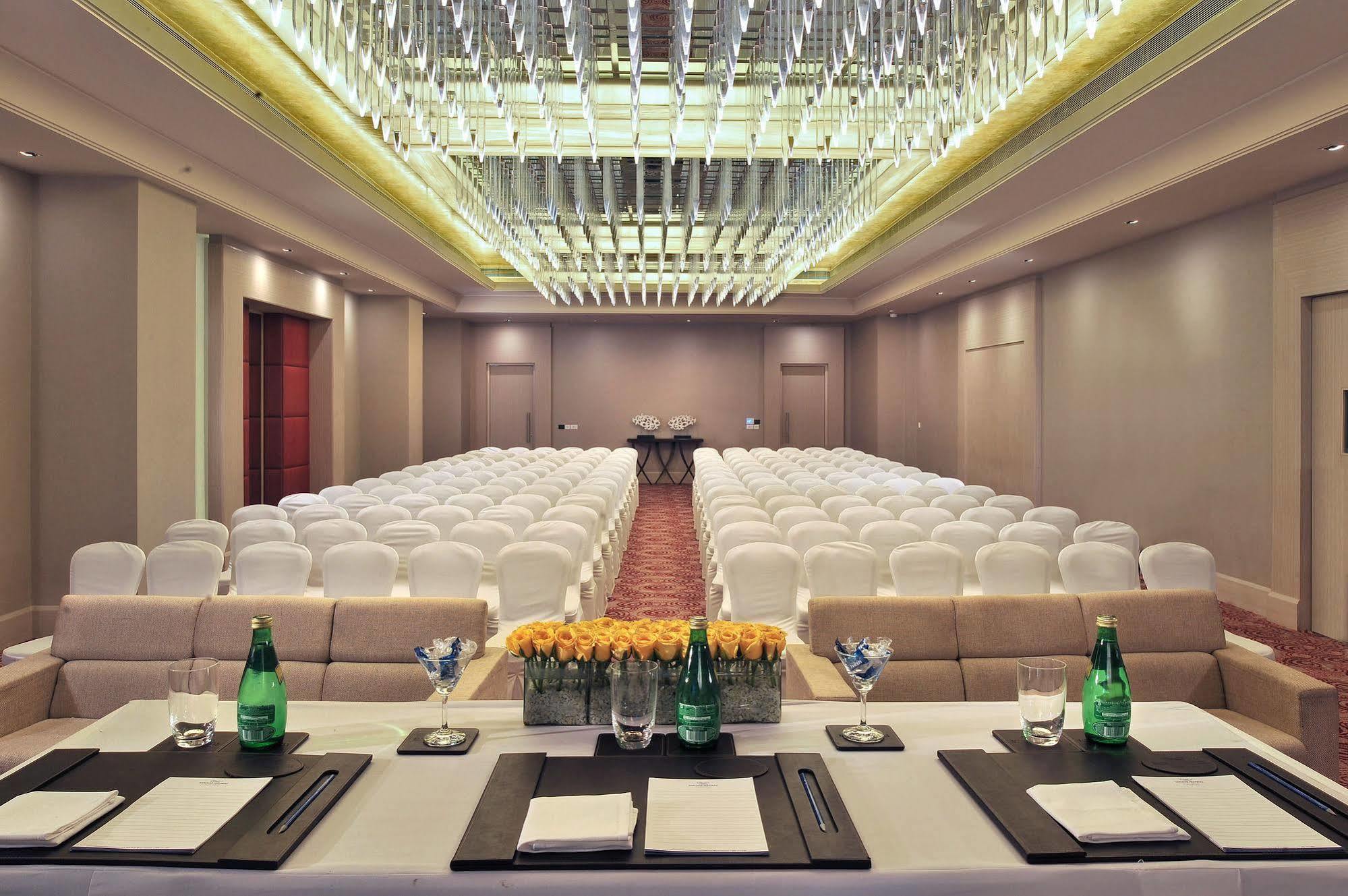 Radisson Hitec Hotel 5*